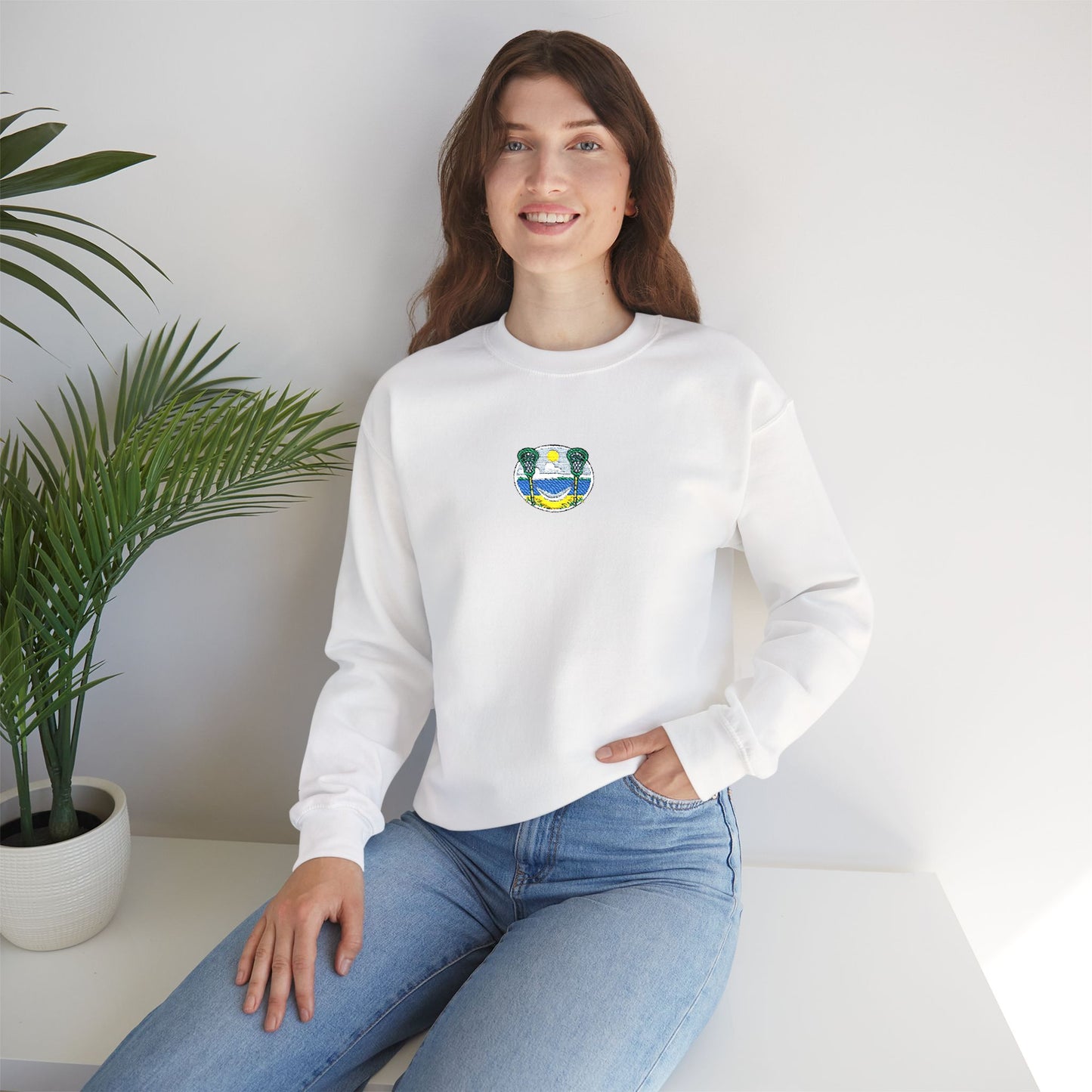 ReLax Embroidered Crewneck